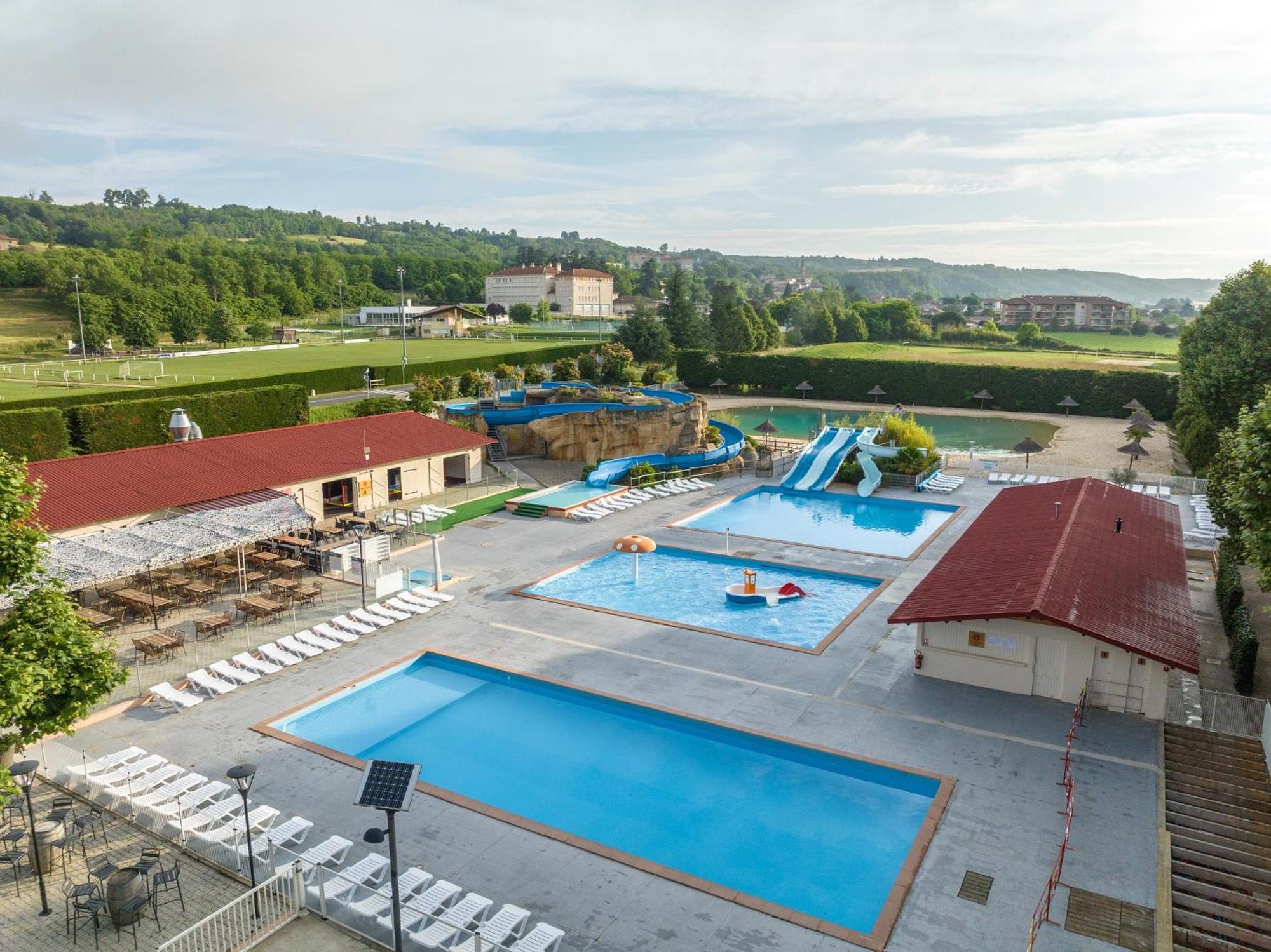 Camping Chateau De Galaure Chateauneuf-de-Galaure Exterior foto
